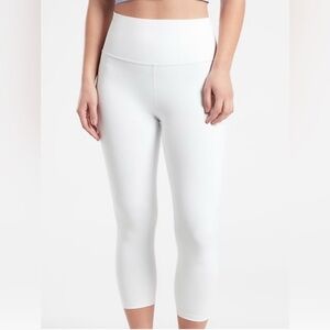 NWT Athleta Elation White Capri size 2X.